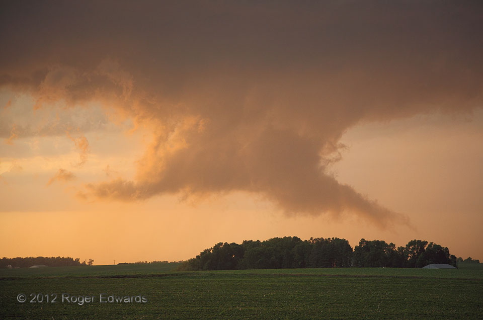Rotation in Sunshine (wall cloud at sunset)