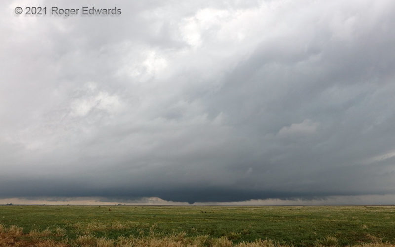 Warm-Frontal Tornadic Supercell: Wide View