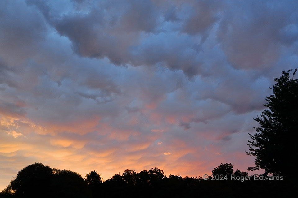 Mammatus Sunrise