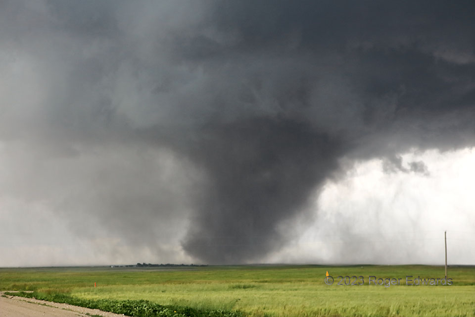 Tornadic Dust and Rain Tilt