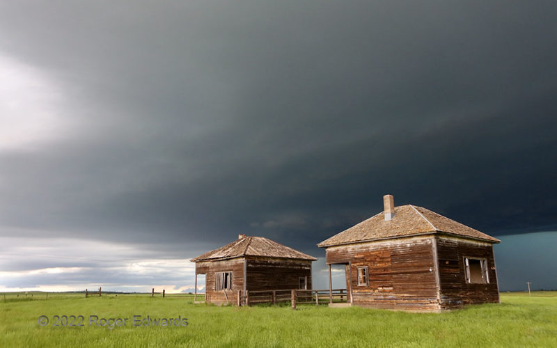 Prairie Storm Looming