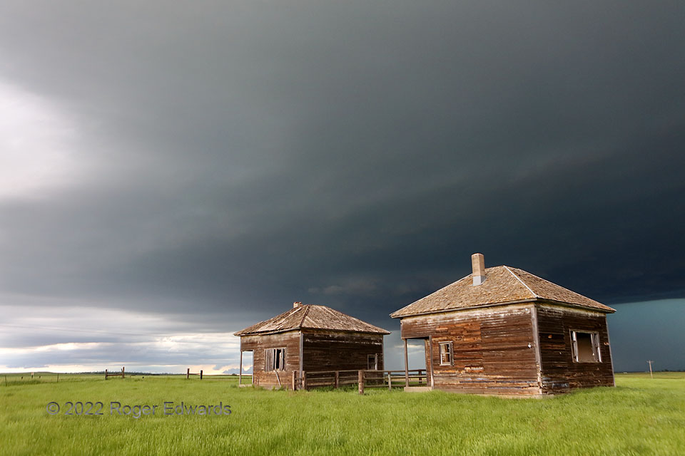 Prairie Storm Looming