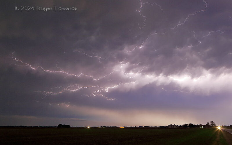 Wriggling through Mammatus