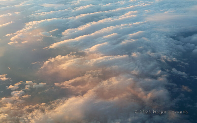 Underlain Coloring Layers