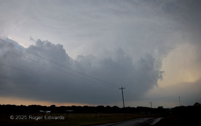 Pretornadic Supercell