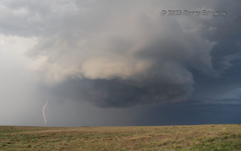 Twilight Highlight of the High Plains