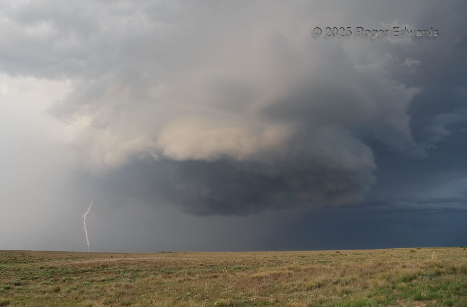 Twilight Highlight of the High Plains