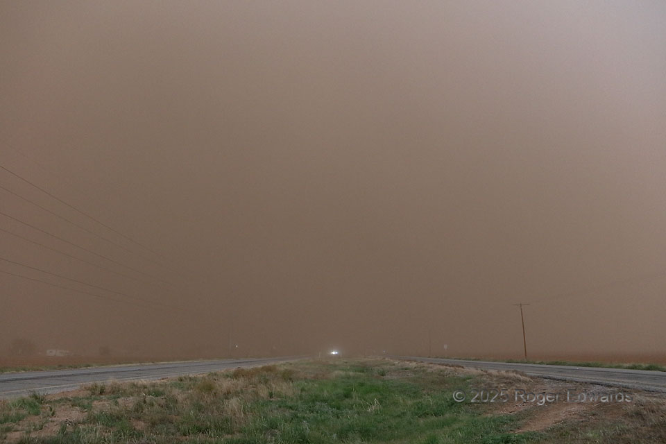 Tornadic Supercell in the Dust