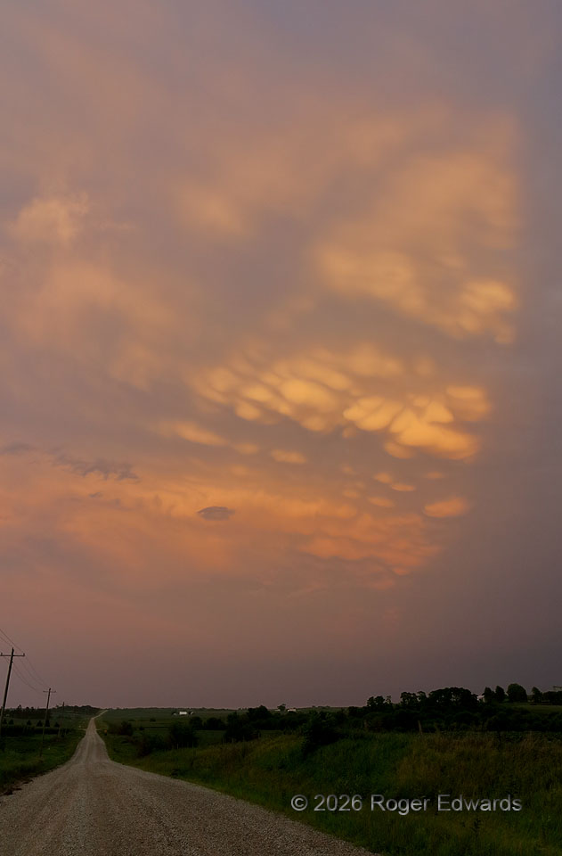 Mammatus and Shadow